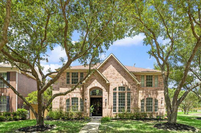 39 Oakmere Pl — New Territory