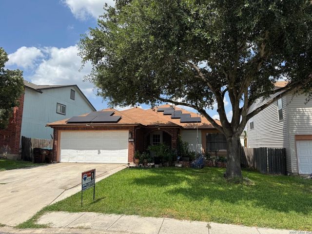 8051 CHESTNUT BARR DR — Meadow Brook