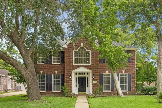 1019 Quiet Glen Ct — Greatwood Glen