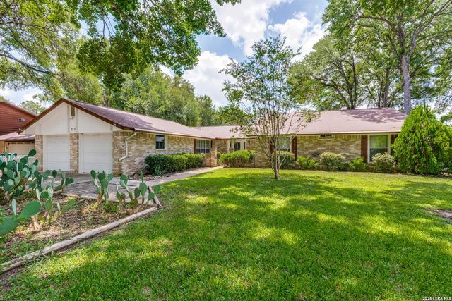 243 Twin Oak — OAK VILLAGE NORTH
