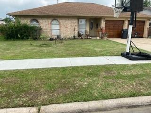 4914 Fairvent St — Fairmont Estates Sec 02