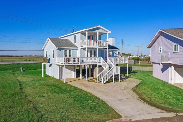 4402 Tampico Way — Acapulco Village