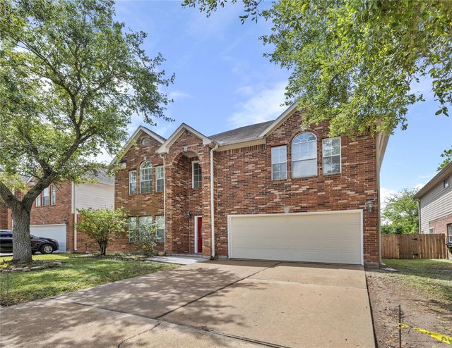 2106 Hawks Rd — The Woods