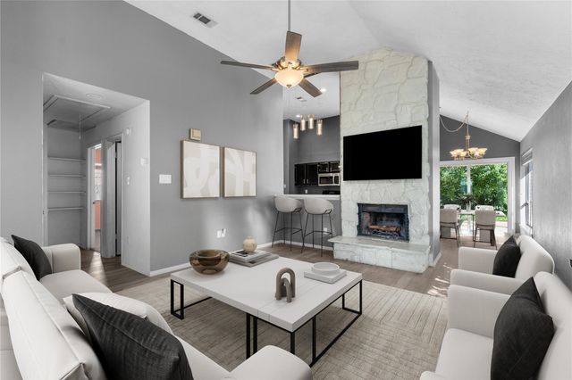12210 White River Dr — Three Lakes Sec 01