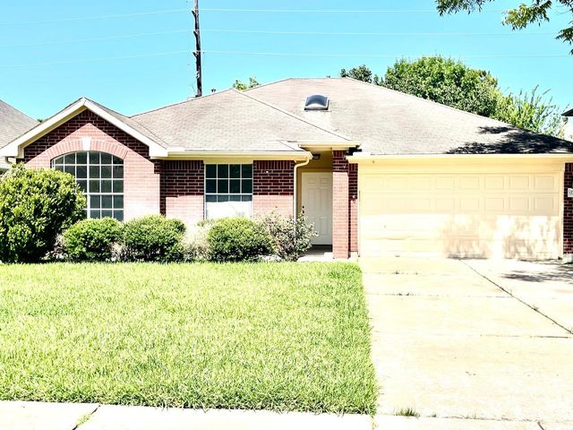 17002 Summer Hollow Dr — Summerfield Sec 4