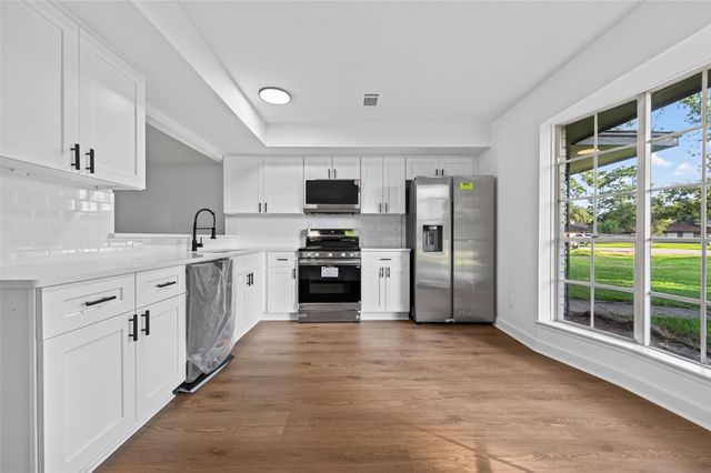 20518 Treetop Ln — Weldon Forest Sec 02