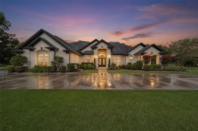 3531 Woodbine Dr — Riverwood Forest at Weston Lakes