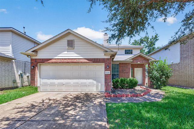 16618 Pademelon Dr — Oak Lake Court