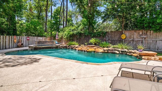 18 Cloud Bank Pl — Wdlnds Village Alden Br 93