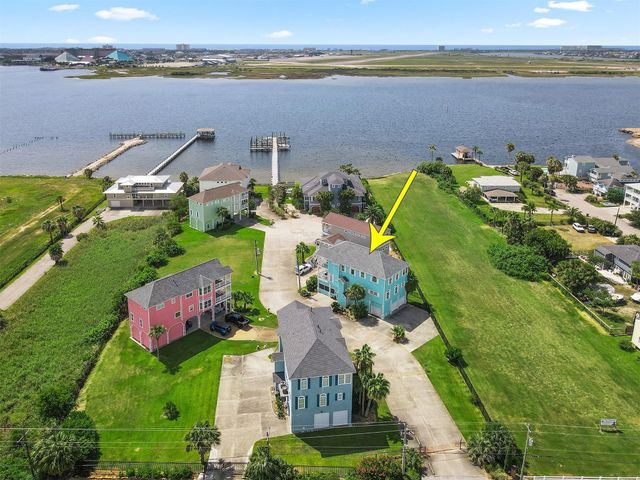1007 Lillian Ln — Old Galveston Villas Rep