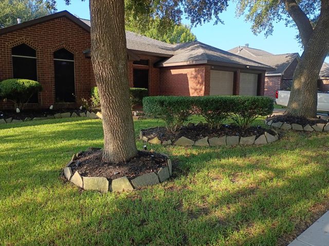 5202 Valley View Dr Dr — Glen Meadows Sec 01