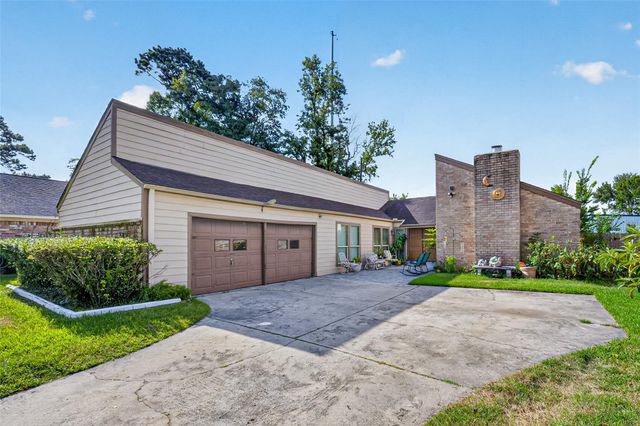 5522 Green Timbers Dr — Oaks Atascocita Sec 01