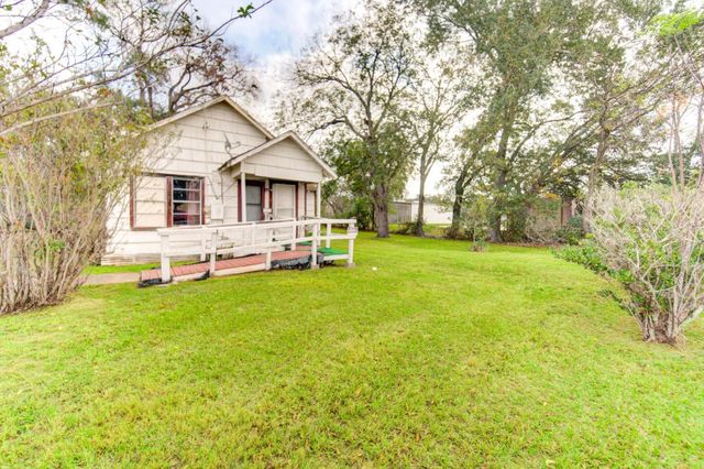 8109 Main St — Fulshear