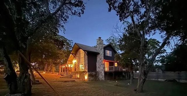 615 Tanglewood Lane — (ME) METHODIST ENCAMPMENT