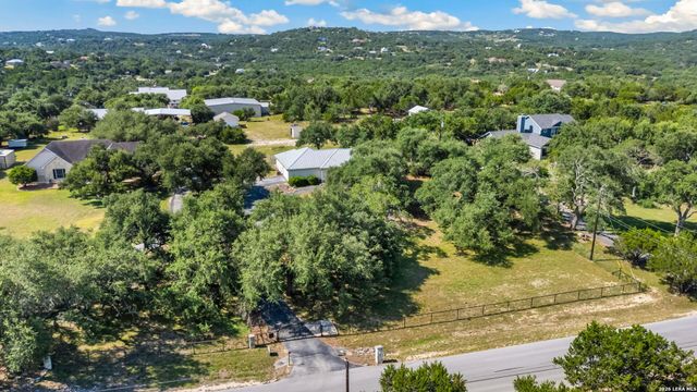 6247 Yorkshire Dr — WHISPERING HILLS