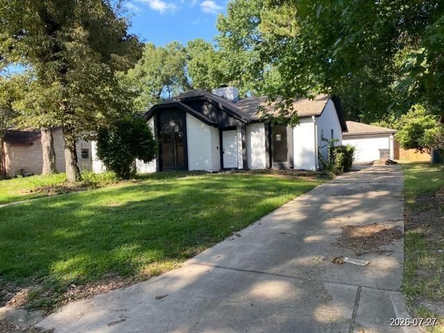 4018 Cedar Forest Dr — Elm Grove Village Sec 01