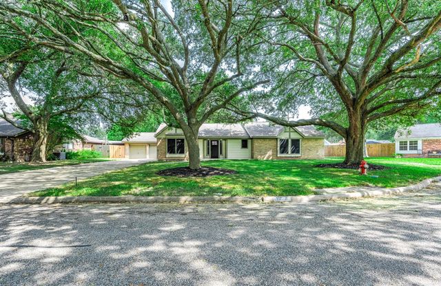 1908 Maxwell Cir — Westchester Estates Alvin