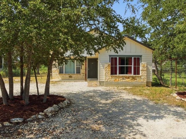 473 HIGH DR — COMAL HILLS