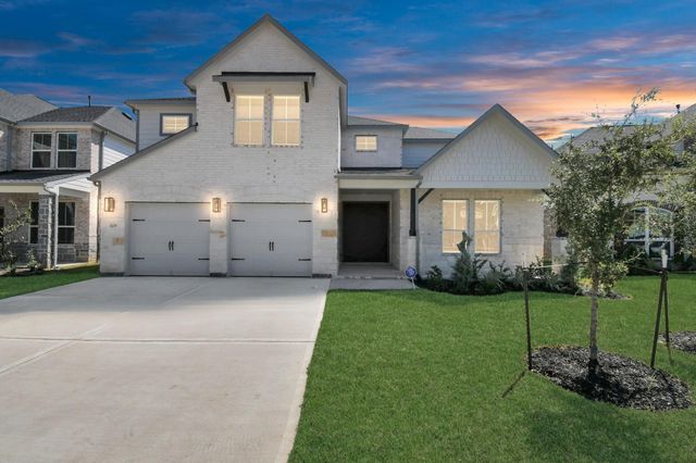 1021 Wine Berry Court — Grand Magnolia
