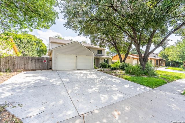 6807 Timberhill — OLD MILL