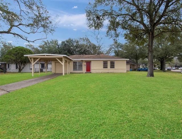 1000 S Shepherd Dr — Danubina Court Sec 02a