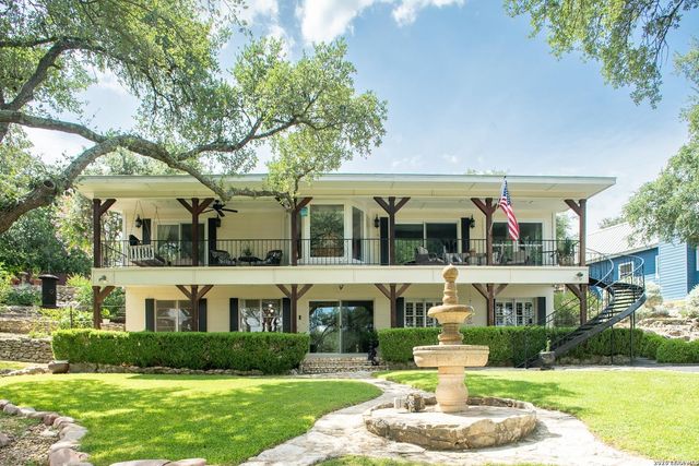 1558 Trail Ridge Dr — CANYON LAKE FOREST