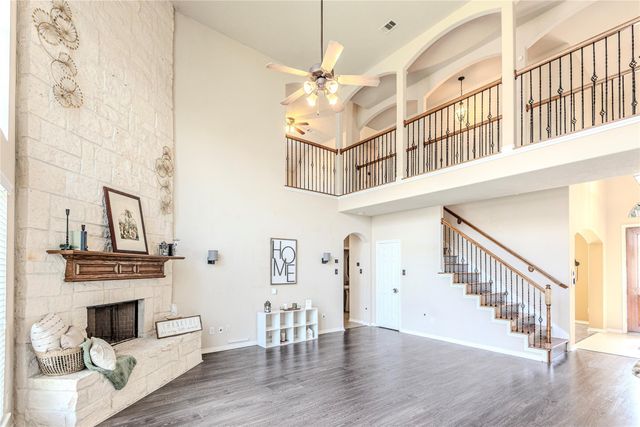 602 River Delta Ln — Rivers Run