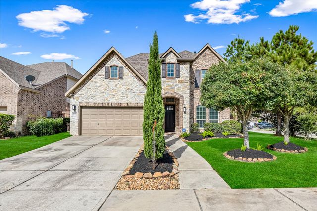 16843 Hemlock Grove Dr — Groves Sec 10