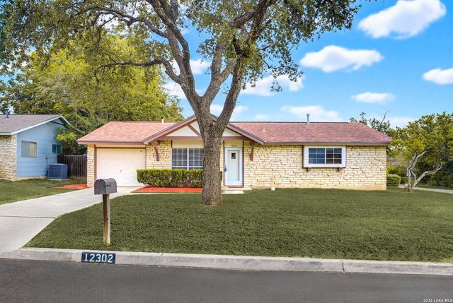 12302 Lone Shadow Trail — LIVE OAK VILLAGE