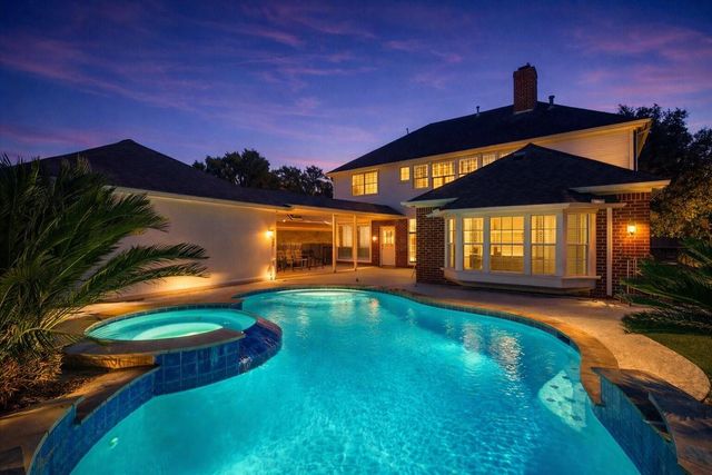 4822 Hillswick Dr — Bridgewater / Commonwealth