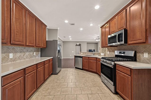5322 Greenbrae Ln — Heritage Grand