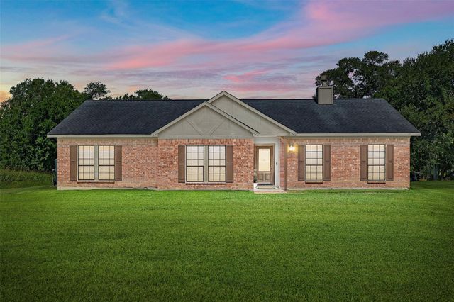 1102 Spring Branch Dr — Spring Branch Estate
