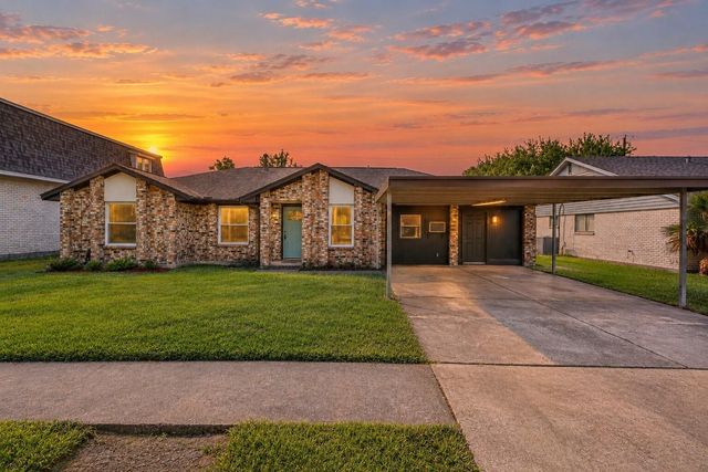 3410 Crestmeadow Dr — Crest Haven Estates