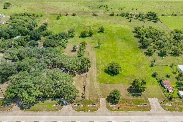 3135 Hartledge Rd — B Mccauley