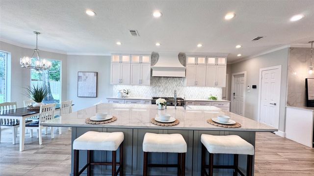 15206 Hilltop View Dr — Rock Creek