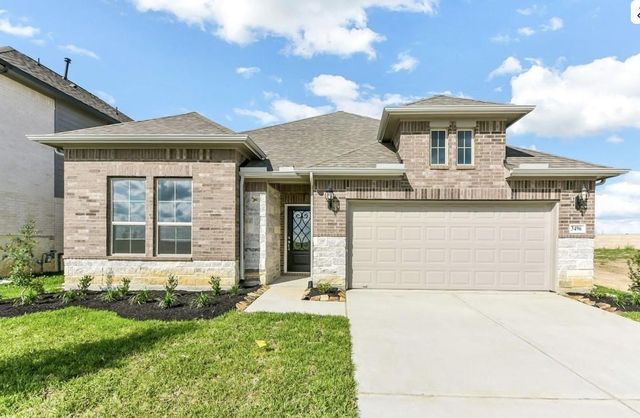 1092 Birds Landing Dr — Grand Magnolia