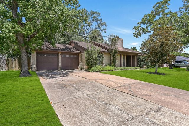1109 W Castlewood Ave — Wilderness Trails