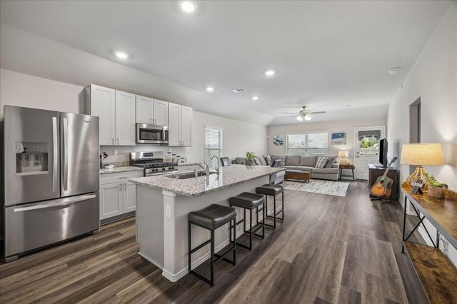 305 Cumberland Forest Dr — Magnolia Ridge
