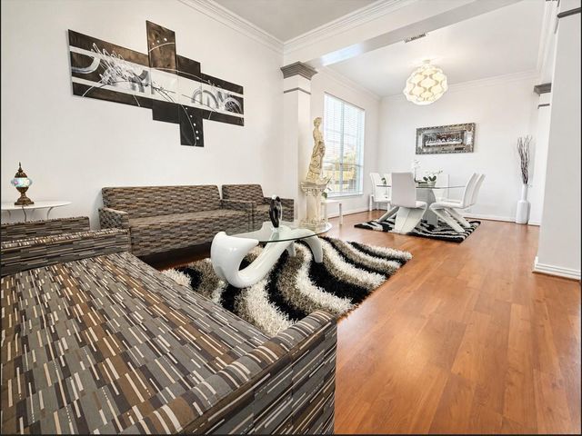 5507 Cranston Ct — Villages Of Avalon