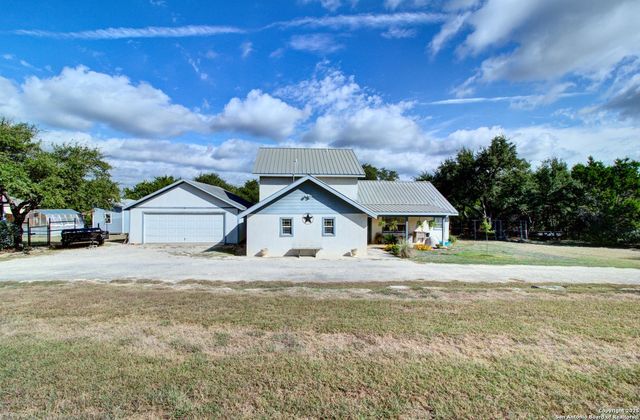 6248 Yorkshire — WHISPERING HILLS