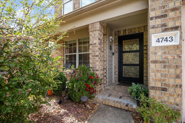 4743 Pin Oak Creek Ln — Woodspring Forest