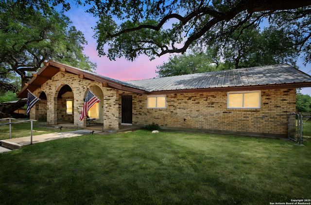 102 Southgate — OUT/ATASCOSA CO.