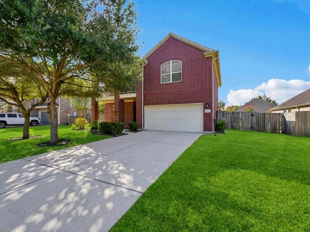 811 Arlington Pointe Dr — Centerpointe