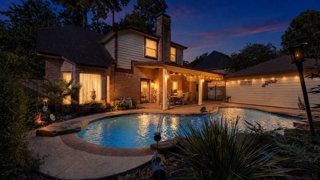 12910 Chriswood Dr — Lakewood Forest