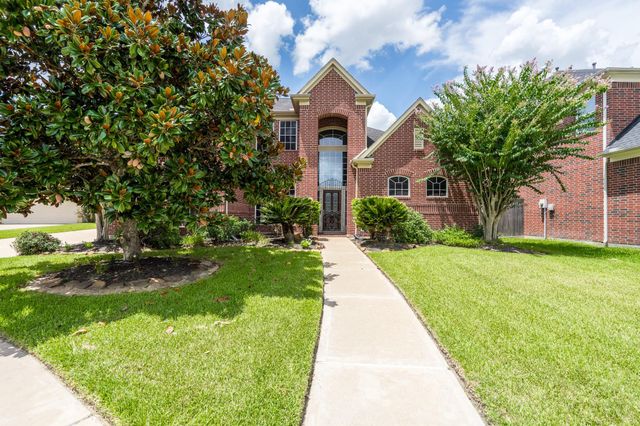 19106 Natchez Creek Ln — Villages of Cypress Lakes