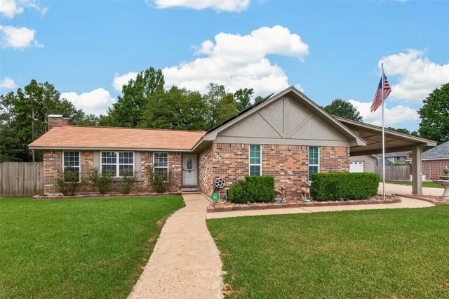 111 Texarkana Dr — Windmill Estates