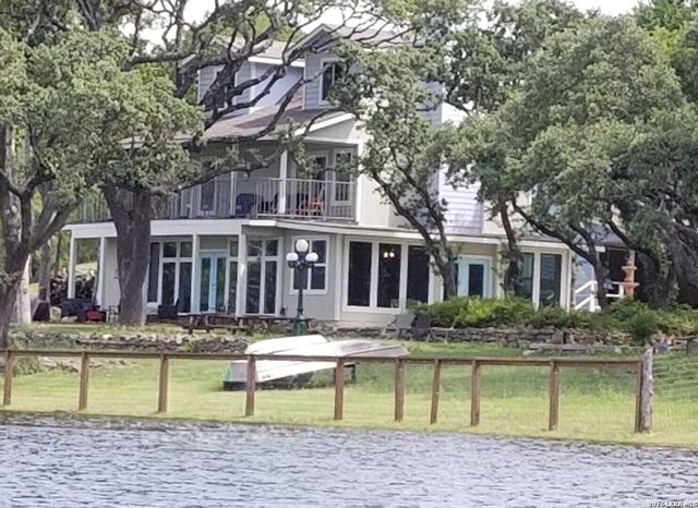1676-1662 Lake Dr — LAKE OF THE HILLS