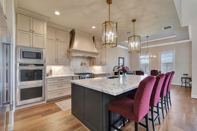 1746 Spring Vw — Sterling Creek