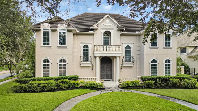 3 Waterford Pointe Cir — Avalon-Enclave At Waters Of Avalon