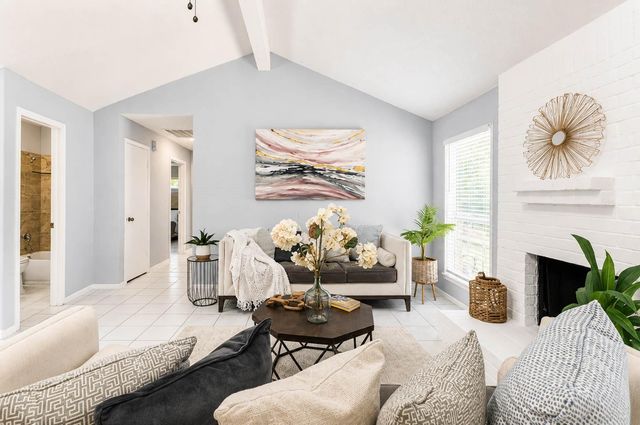 14119 Clear Forest Dr — Townewest